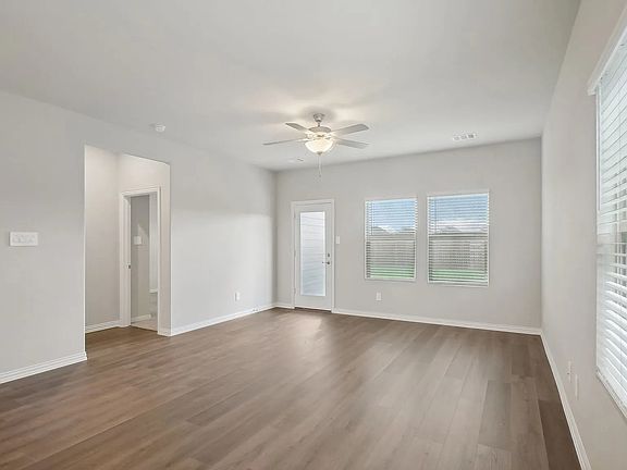4th image of 802 Lullaby Lane Lowry Xing