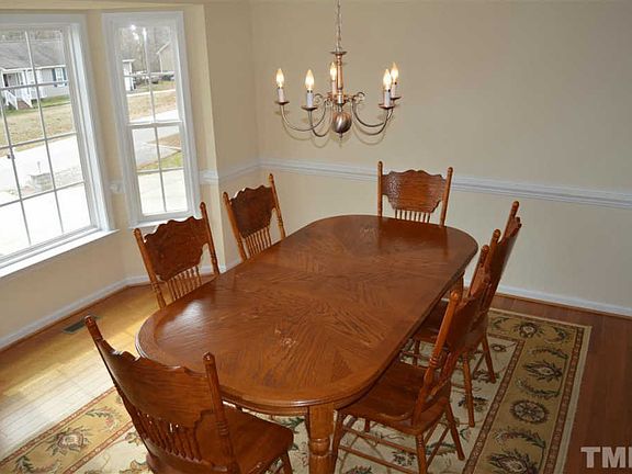 5th image of 465 Kinsman Ct