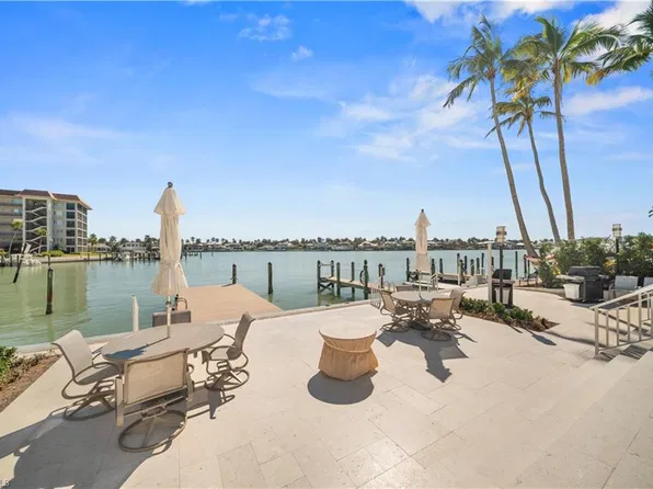 2850 Gulf Shore BLVD N #108, NAPLES, FL 34103