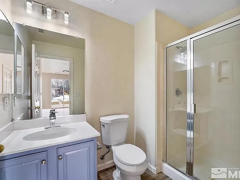 560 Golden Vista Ct — Photo 24