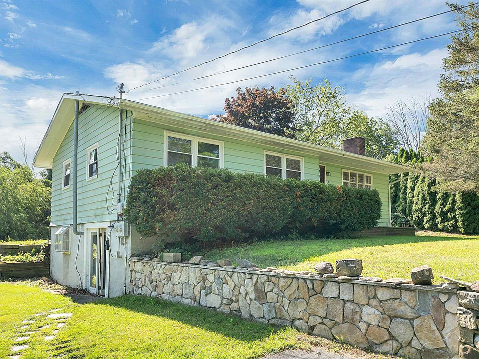 1st image of 15 Tuttle Lane