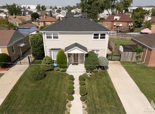 9510 Davis St, Franklin Park, IL 60131