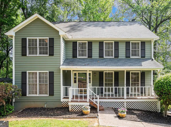 929 Hampton Trl NW, Lilburn, GA 30047