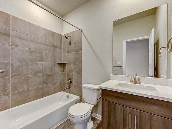 The Plymouth 525 Floorplan