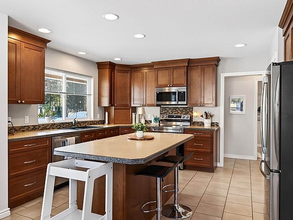 4th image of 370 Wyndhaven Pl