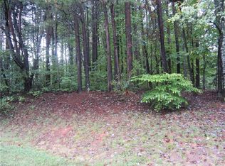 2128 Riverside Dr, Lexington, NC 27292