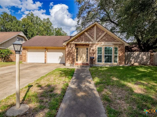 104 Salisbury Ln, Victoria, TX 77904