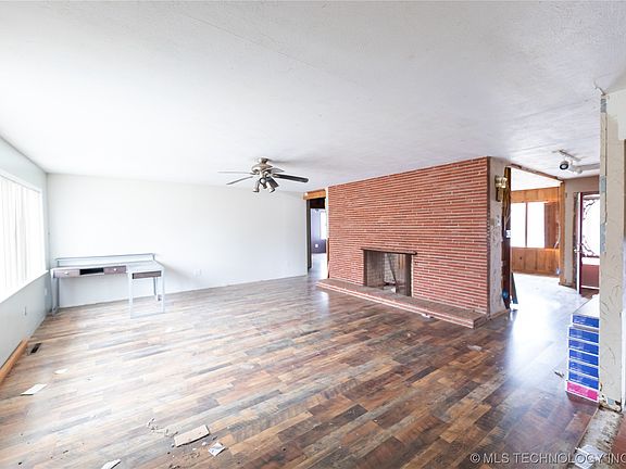 3rd image of 616 Park St