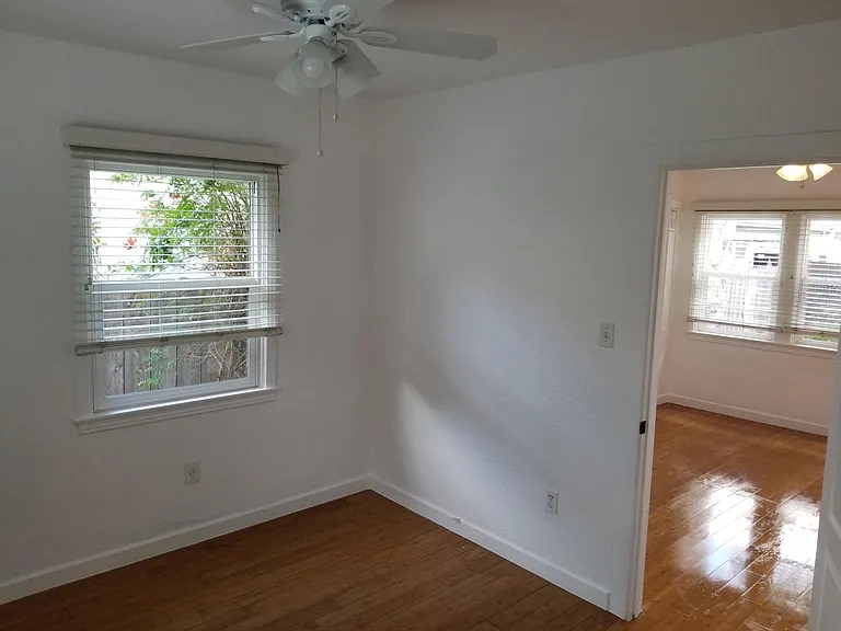 4130 32nd St — Photo 13