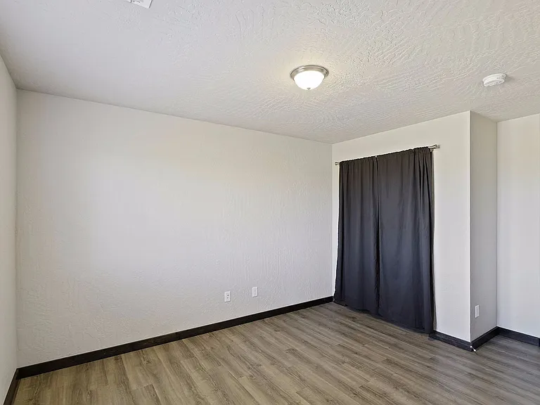 13908 W Bergen Dr — Photo 8