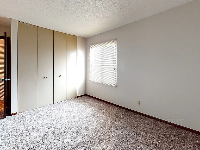 Cedar House Apartments — Photo 17