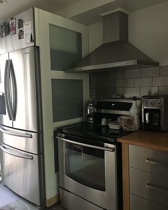 1st image of 517 NE 38th St #9