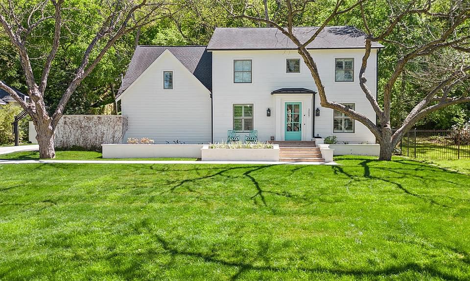 1st image of 3007 Rivercrest Dr