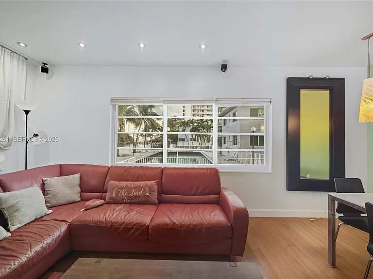 7207 Bay Dr #21 — Photo 11