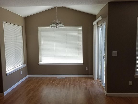 5th image of 5104 NE 68th Ave