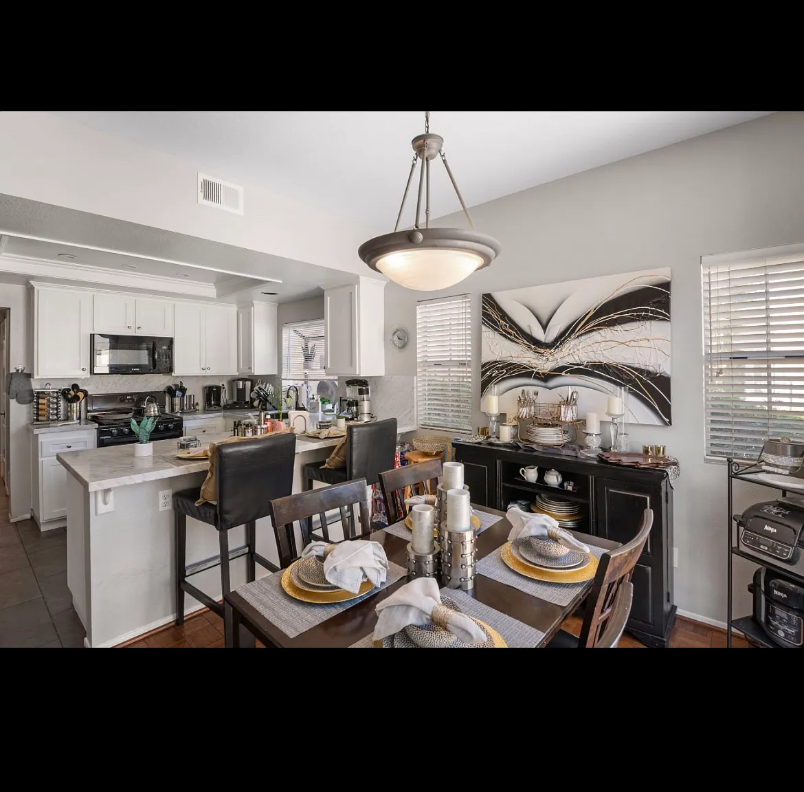 3 bed, 1692 sqft, $4,100 — Photo 4