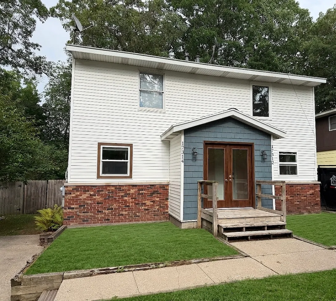 2 bed, 1000 sqft, $1,600 — Photo 2