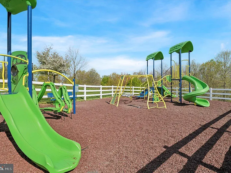 103 Birchwood Dr — Photo 30