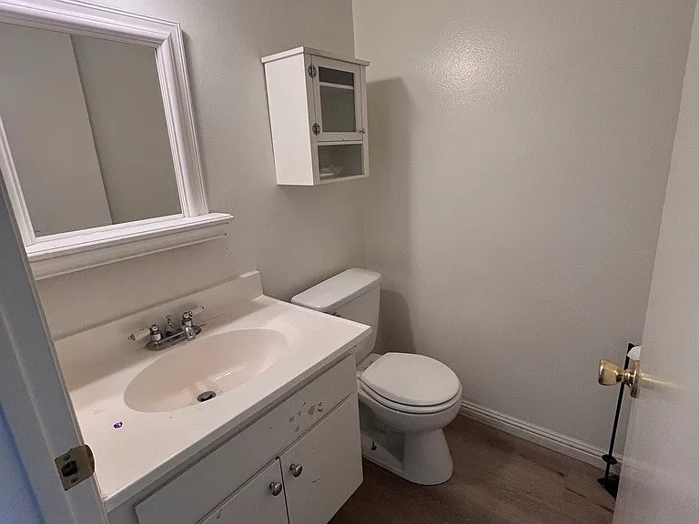 6711 Sun Dr — Photo 4