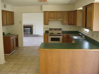 5th image of 2 Heron Hill Dr