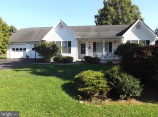 37 Orchid Ln, Falling Waters, WV 25419