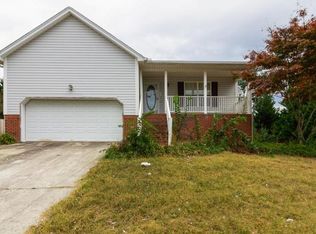 9003 Faith Hills Ln, Hixson, TN 37343