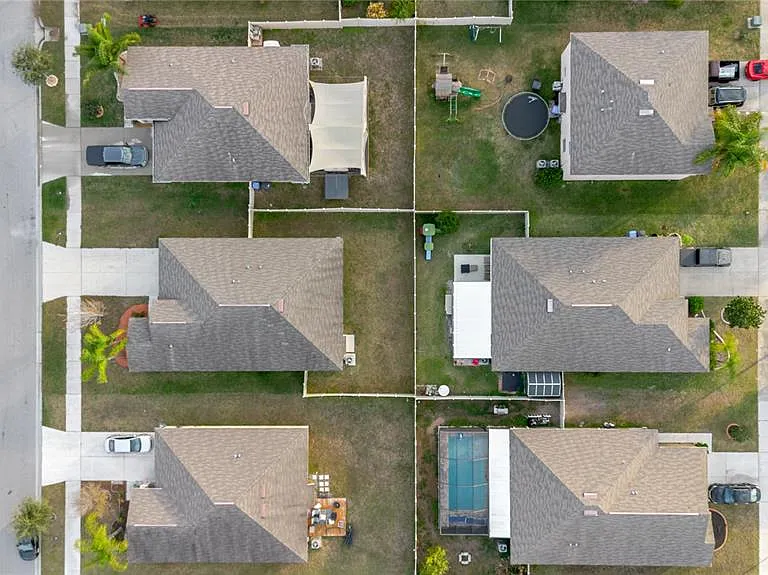 304 Cascade Bend Dr — Photo 19