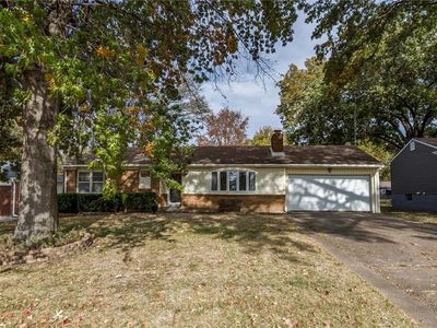 7600 W 67th St, Overland Park, KS, 66202