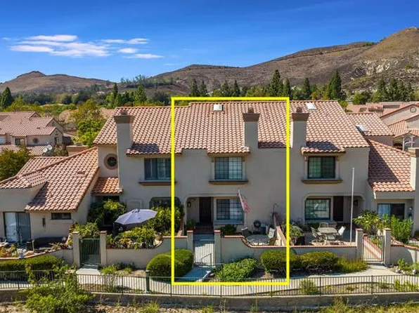 310 Country Club Dr Unit C, Simi Valley, CA 93065