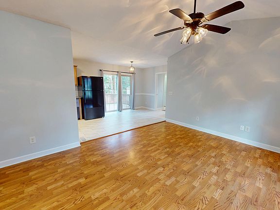 5th image of 125 Forest Place