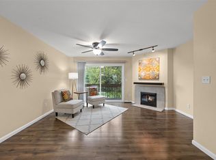 1152 Cambria Ct, Iowa City, IA 52246