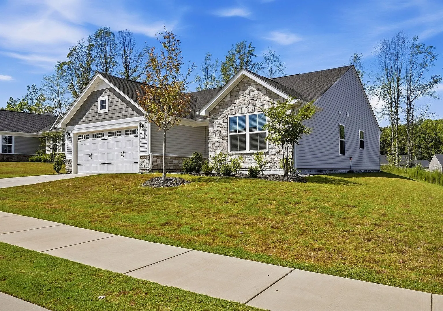 Beautiful Ranch Style Home Available Now! — Photo 2