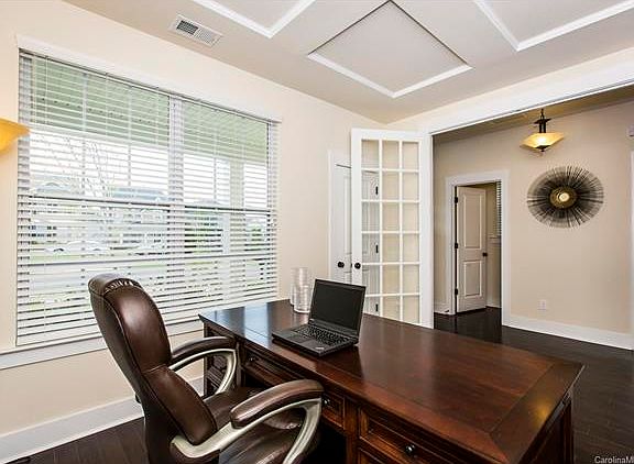 4th image of 2413 Woodward Ave
