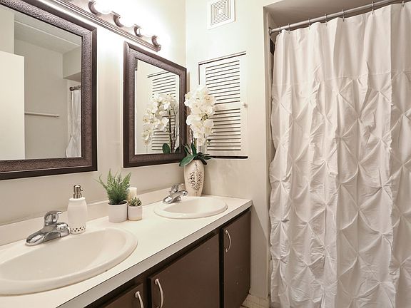 3rd image of 228 Sunset Blvd #12228