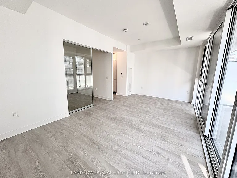 634 Church St #1602 — Photo 4