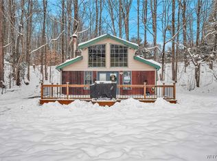 10496 Pleasant Valley Rd, Delevan, NY 14042