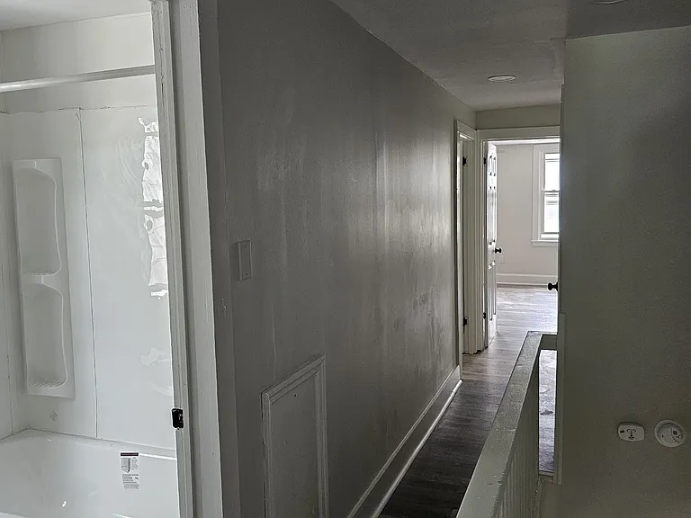 107 Paxson Ave — Photo 8
