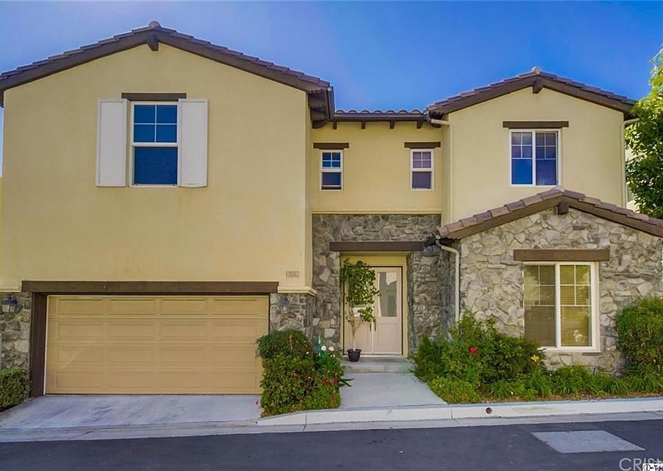 1st image of 5701 Como Cir #24