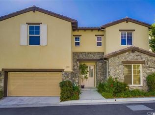 5701 Como Cir #24, Woodland Hills, CA 91367