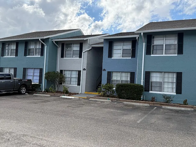 Pacifico Apartments — Photo 2