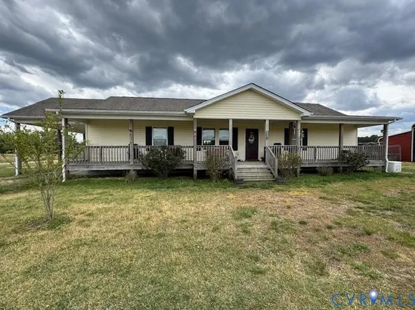 19886 River Rd, Courtland, VA 23837