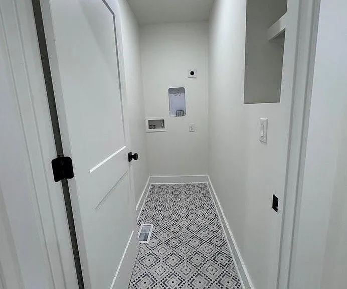 549 Manhasset Rd — Photo 20