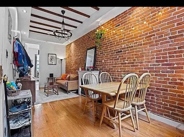 913 Saint John's Place image 1 of 6