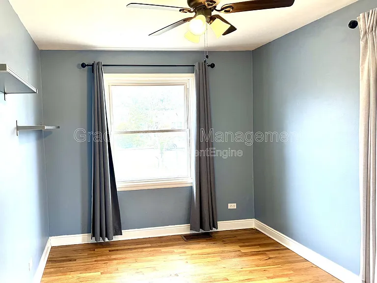2970 Locust St — Photo 13