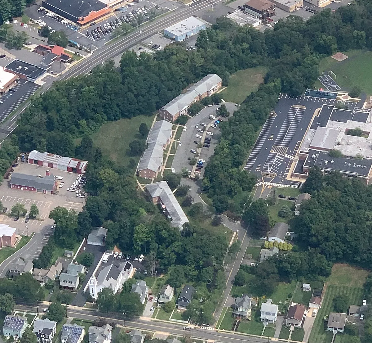 Building Photo - Clinton Gardens