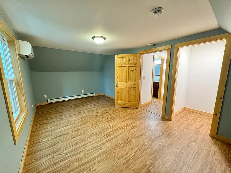 246 Green Lake Rd — Photo 14