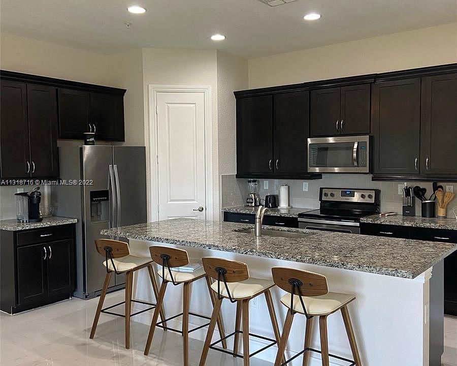 1st image of 11318 SW 16th St #11318