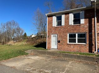 38 Hawk Ct, Wheeling, WV 26003