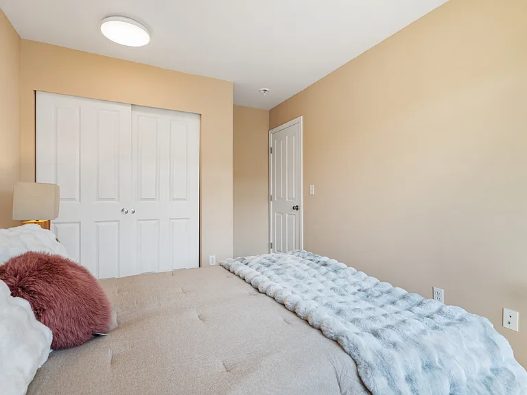 6221 Elizabeth Ave SE — Photo 10