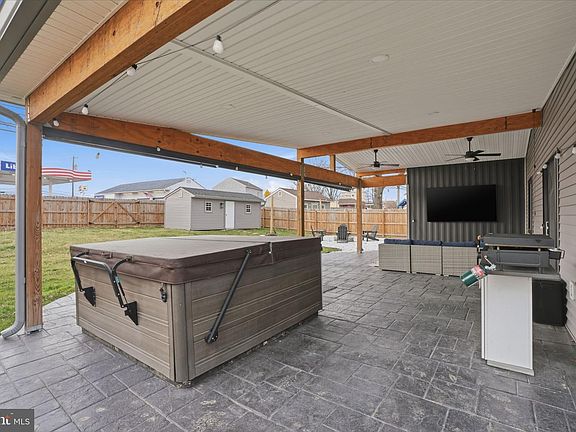 4th image of 21 Border Rock Rd